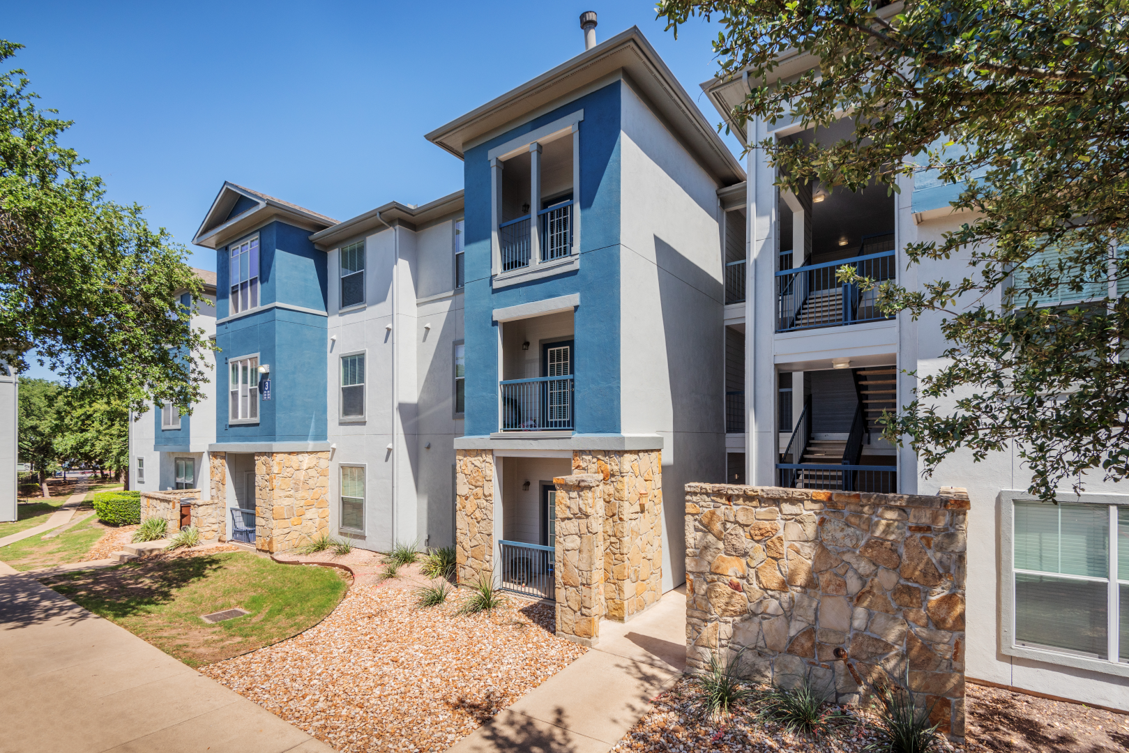 Apartments for Rent in Northwest Austin, TX Elan Photos